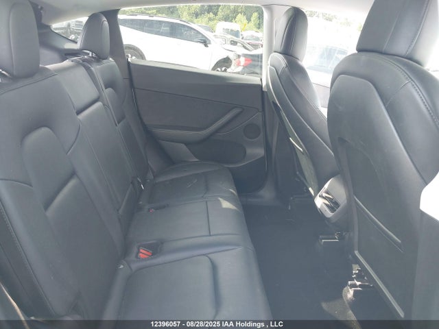 7SAYGDEE5NF466223 Tesla Model Y