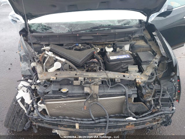 5N1AT2MV4GC816517 Nissan Rogue