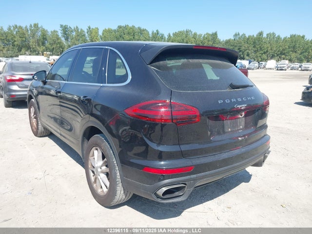 Porsche Cayenne 2016 WP1AA2A29GKA37087 Image 3