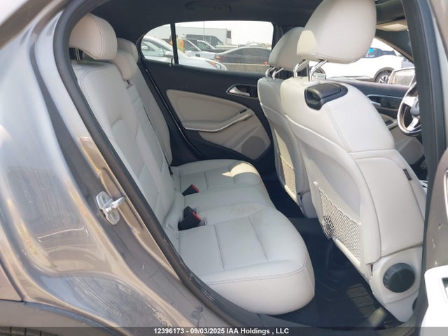 WDCTG4GB8HJ332517 Mercedes-Benz Gla 250 4matic