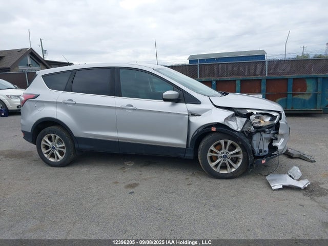 1FMCU9G94HUB54303 Ford Escape