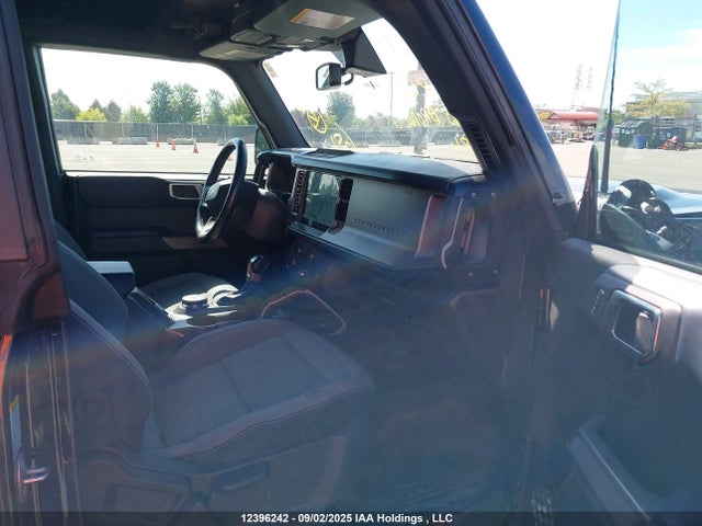 Продажа на аукционе авто 2022 Ford Bronco, vin: 1FMDE5DH2NLB33084, номер лота: 12396242