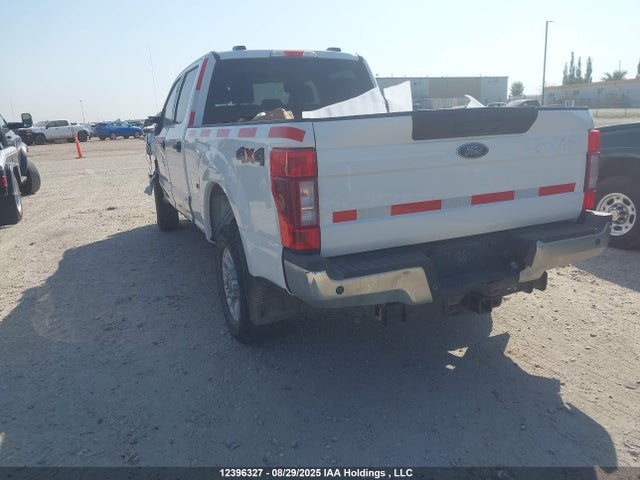 Продажа на аукционе авто 2022 Ford F-250 Xlt, vin: 1FT7W2B6XNEF16371, номер лота: 12396327