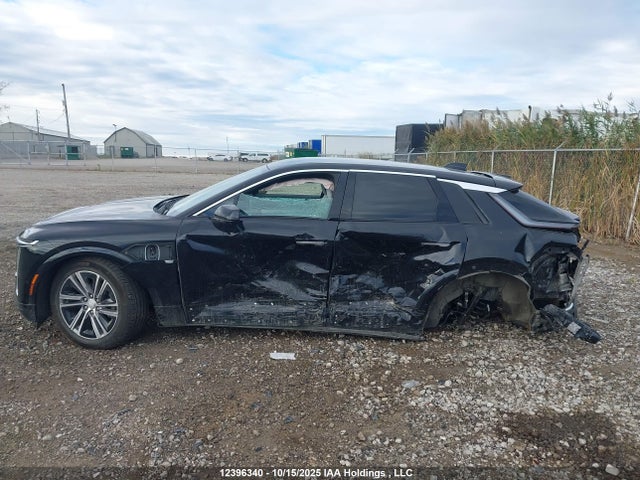 1GYKPMRK2PZ002882 Cadillac X0d + Ec6, 12-mod