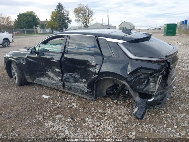 1GYKPMRK2PZ002882 Cadillac X0d + Ec6, 12-mod