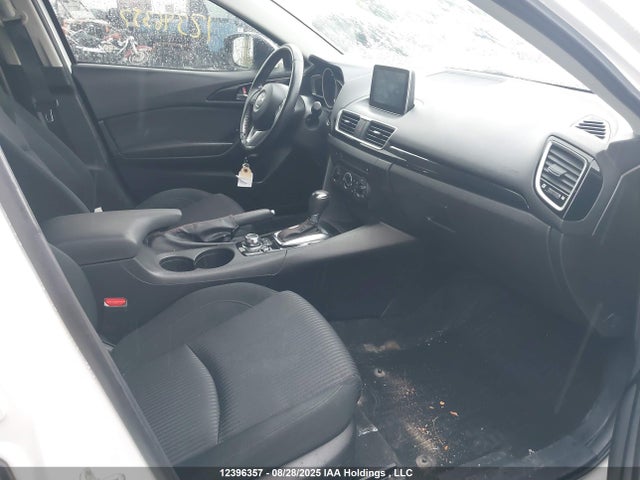 3MZBM1V70FM236482 Mazda pe