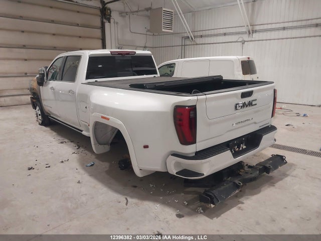 12396382 :رقم المزاد ، 1GT49YEY3RF403016 vin ، 2024 Gmc Sierra 3500hd Denali Ultimate مزاد بيع
