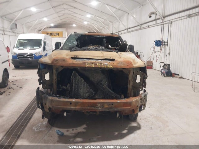 12396382 :رقم المزاد ، 1GT49YEY3RF403016 vin ، 2024 Gmc Sierra 3500hd Denali Ultimate مزاد بيع