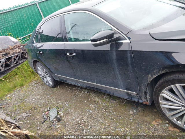 Volkswagen Passat 2015 1VWBV7A35FC087099 Image 13