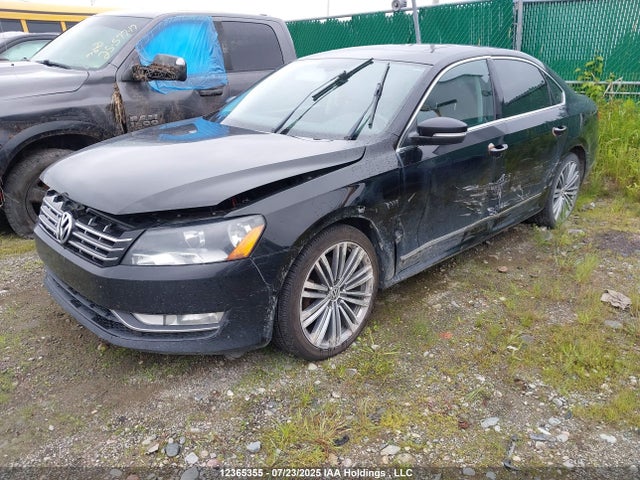 Volkswagen Passat 2015 1VWBV7A35FC087099 Image 2