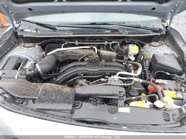 JF2GTAPCXP8275688 Subaru na