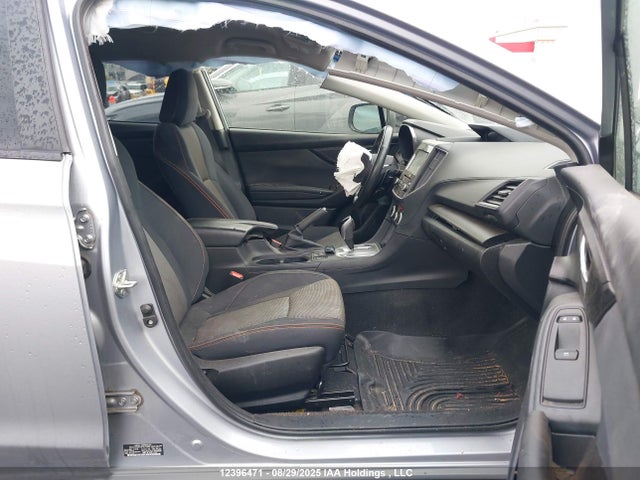 JF2GTAPCXP8275688 Subaru na