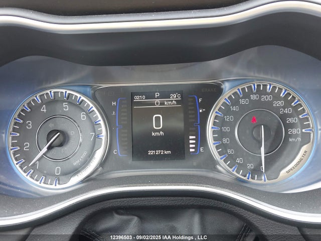 1C3CCCFB6FN564699 Chrysler 200