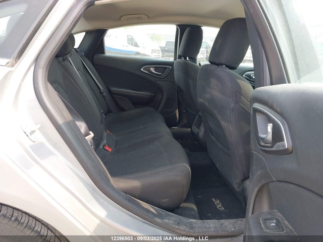 1C3CCCFB6FN564699 Chrysler 200