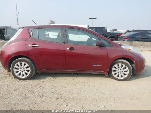 1N4BZ0CP0HC308082 Nissan 2017