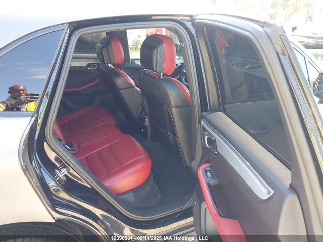 Porsche Macan 2016 WP1AB2A54GLB45084 Image 8