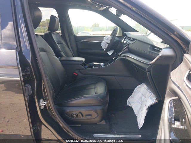 1C4RJKDG7P8865082 Jeep GRAND CHEROKEE L