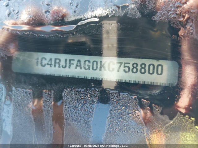 1C4RJFAG0KC758800 Jeep Grand Cherokee