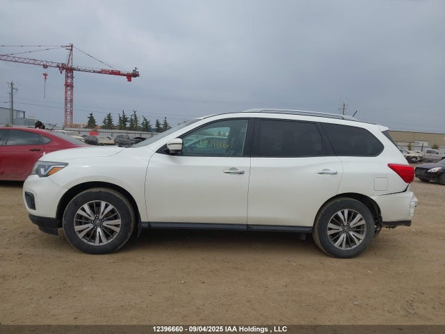5N1DR2MM2JC640691 Nissan Pathfinder
