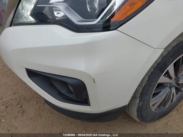 5N1DR2MM2JC640691 Nissan Pathfinder