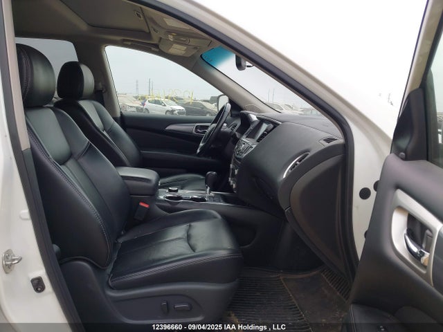 5N1DR2MM2JC640691 Nissan Pathfinder