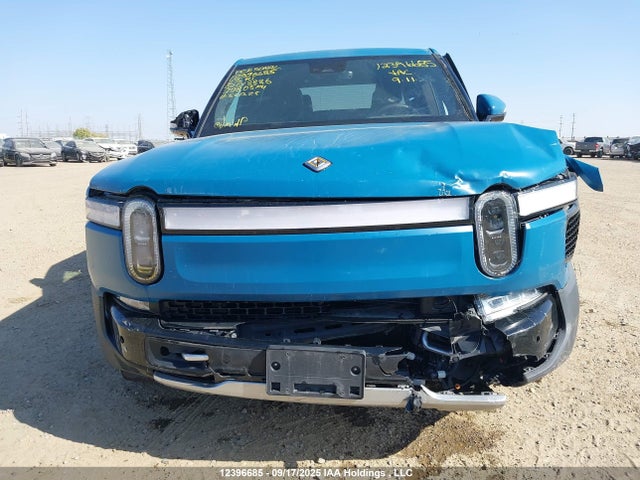 Rivian r1t 2023 7FCTGAAA6PN018886 Image 10