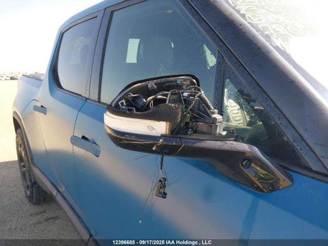 Rivian r1t 2023 7FCTGAAA6PN018886 Image 21