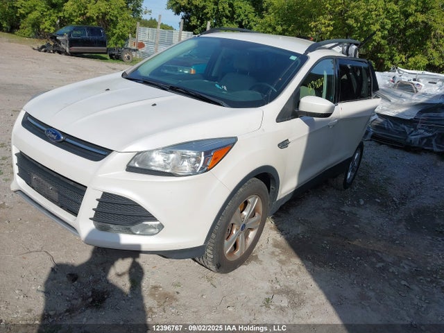 Ford Escape 2015 1FMCU9G96FUC48101 Image 2