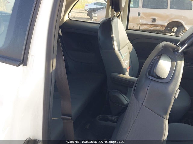 Fiat 2017 2017 3C3CFFAR1HT699413 Image 8