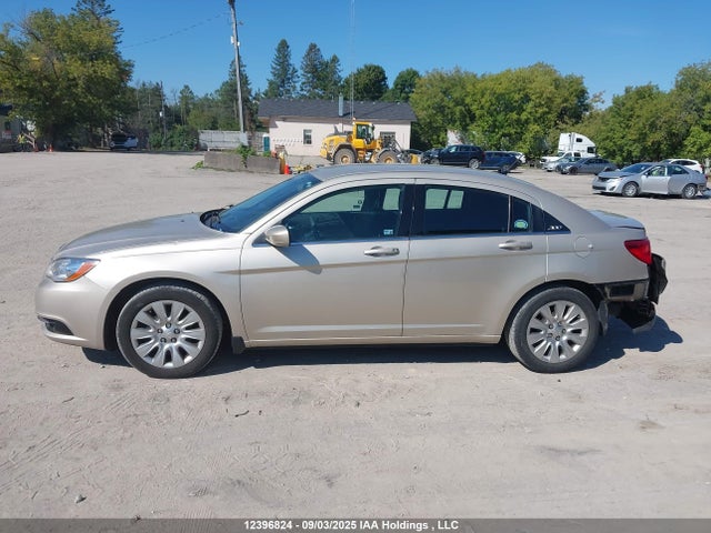 1C3CCBAB5EN232124 Chrysler 200