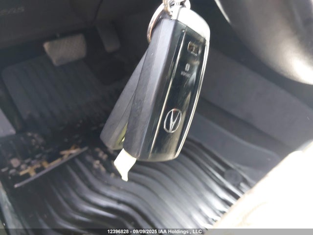 Acura j35y6 2018 19UUB3F58JA801059 Image 11