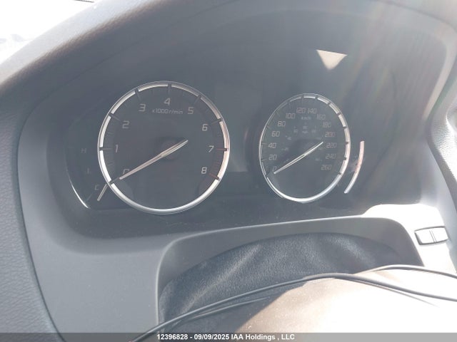 Acura j35y6 2018 19UUB3F58JA801059 Image 15