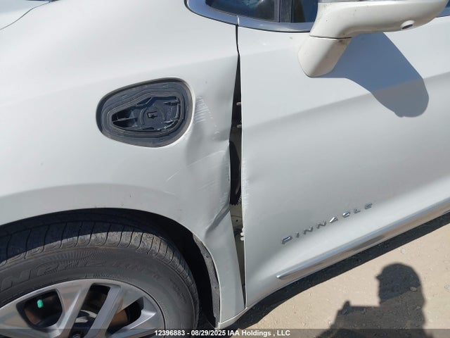 Chrysler Pacifica Hybrid Pinnacle 2021 2C4RC1N79MR581486 Image 12