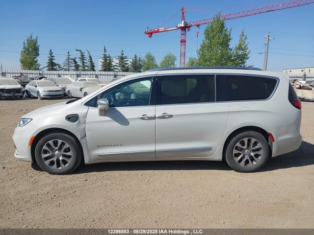 Chrysler Pacifica Hybrid Pinnacle 2021 2C4RC1N79MR581486 Image 15