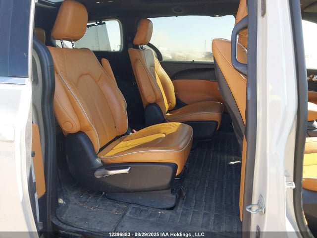 Chrysler Pacifica Hybrid Pinnacle 2021 2C4RC1N79MR581486 Image 8