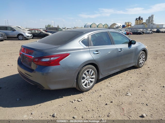 1N4AL3APXJC105577 Nissan 2018
