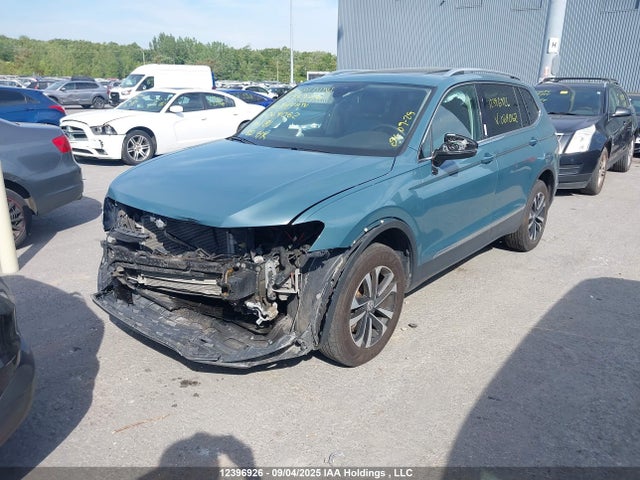 Volkswagen Tiguan 2020 3VV2B7AX7LM064062 Image 2