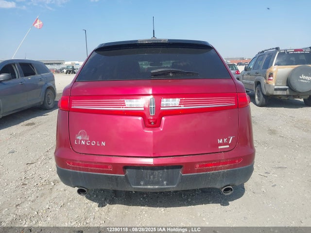 2LMHJ5AT0EBL53317 Lincoln MKT