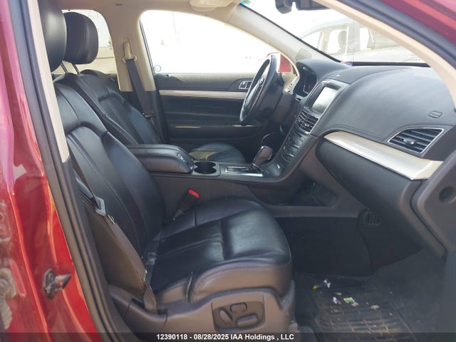 2LMHJ5AT0EBL53317 Lincoln MKT