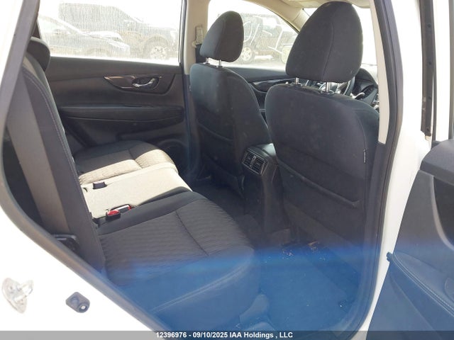 5N1AT2MV0HC736584 Nissan Rogue