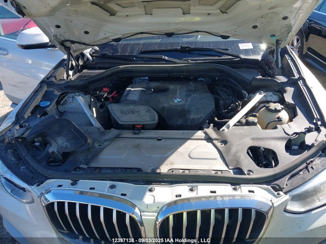 BMW X3 2019 5UXTR9C52KLD91542 Image 10