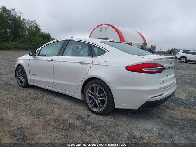 Ford 2019 2019 3FA6P0RUXKR243920 Image 3
