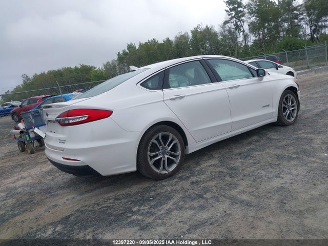 Ford 2019 2019 3FA6P0RUXKR243920 Image 4