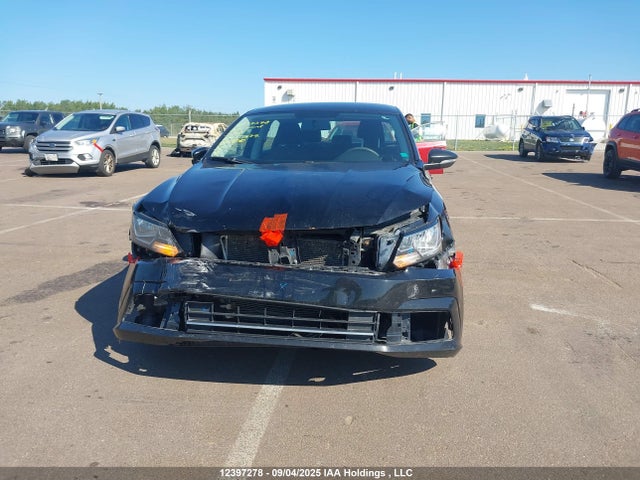 1VWAS7A39GC032077 Volkswagen 1.8t
