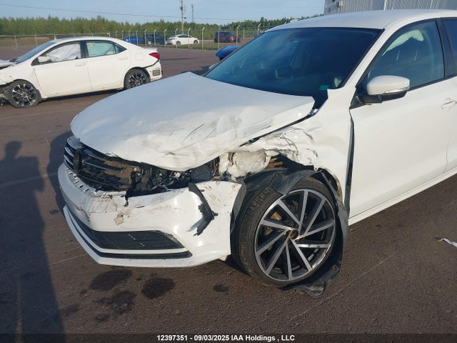 3VW167AJ1GM274718 Volkswagen JETTA S