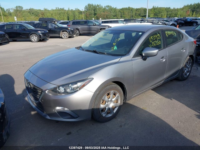Mazda pe 2015 3MZBM1U70FM132950 Image 2