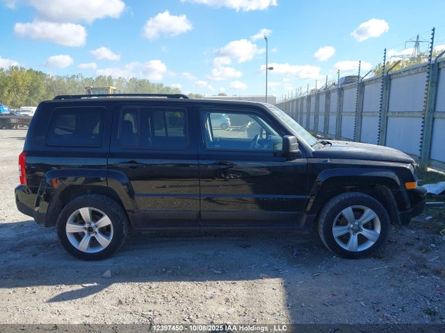 1C4NJRAB1FD271853 Jeep 2015