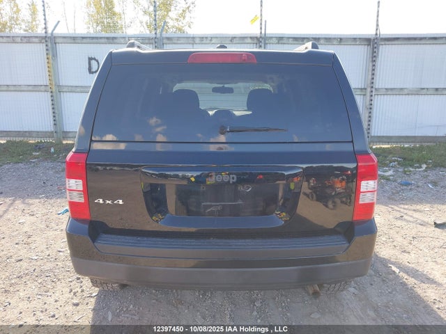 1C4NJRAB1FD271853 Jeep 2015