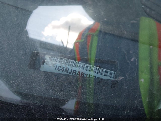 1C4NJRAB1FD271853 Jeep 2015