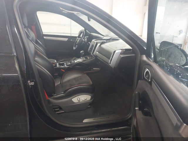 Porsche Cayenne 2017 WP1AD2A28HLA82685 Image 5